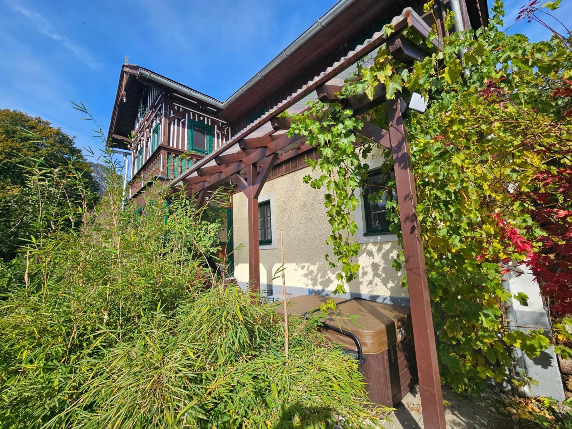 Premium Apartment Mit Privatem Whirlpool, Sauna, Garten Sankt Martin am Grimming Luaran gambar